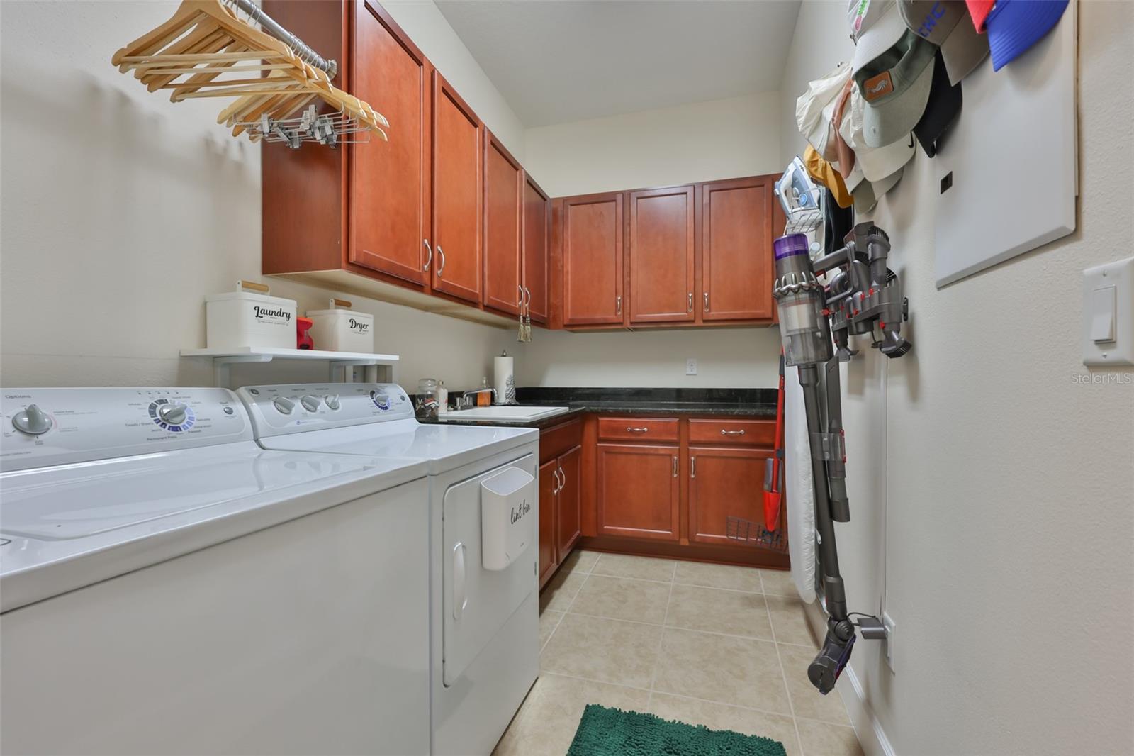 1618 EMERALD DUNES DR, SUN CITY CENTER, FL, 33573