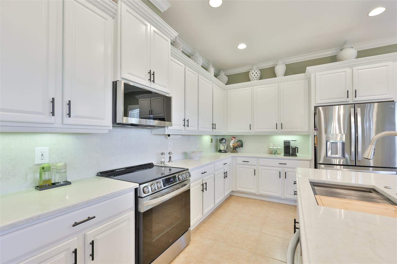 1618 EMERALD DUNES DR, SUN CITY CENTER, FL, 33573
