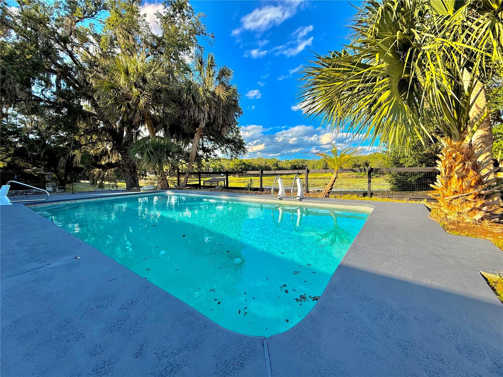 36245 E SPRING LAKE BLVD, FRUITLAND PARK, FL, 34731
