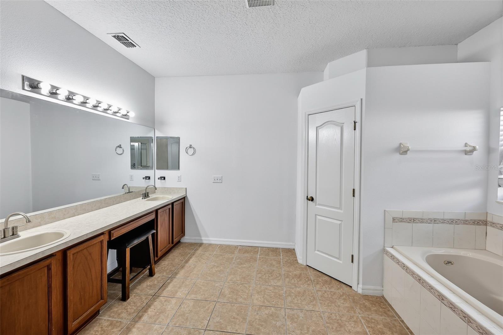 13728 FOX GLOVE ST, WINTER GARDEN, FL, 34787