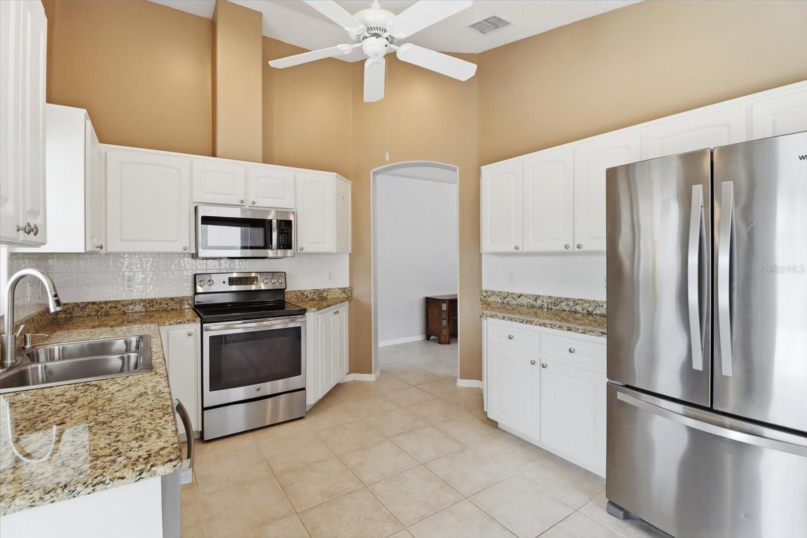 250 ROYAL PALM WAY, SPRING HILL, FL, 34608
