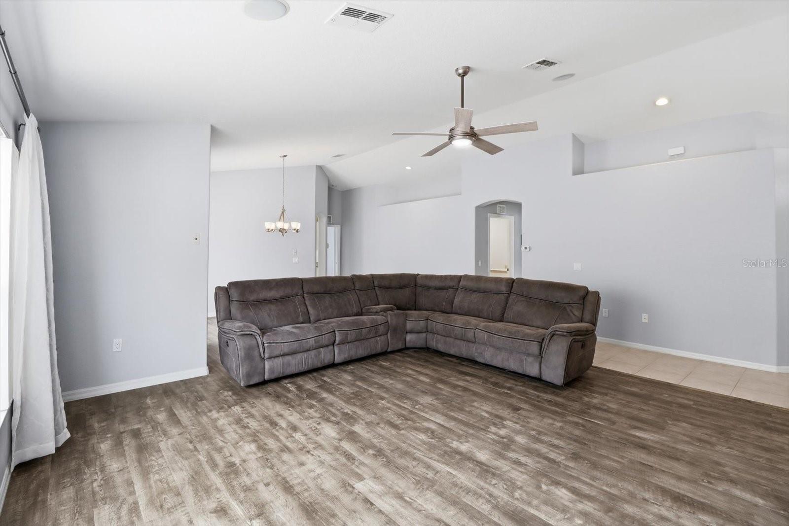 250 ROYAL PALM WAY, SPRING HILL, FL, 34608