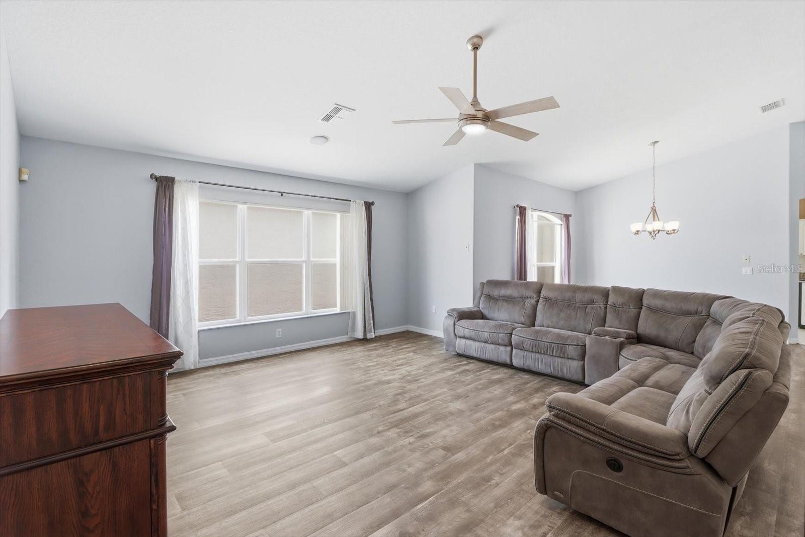250 ROYAL PALM WAY, SPRING HILL, FL, 34608