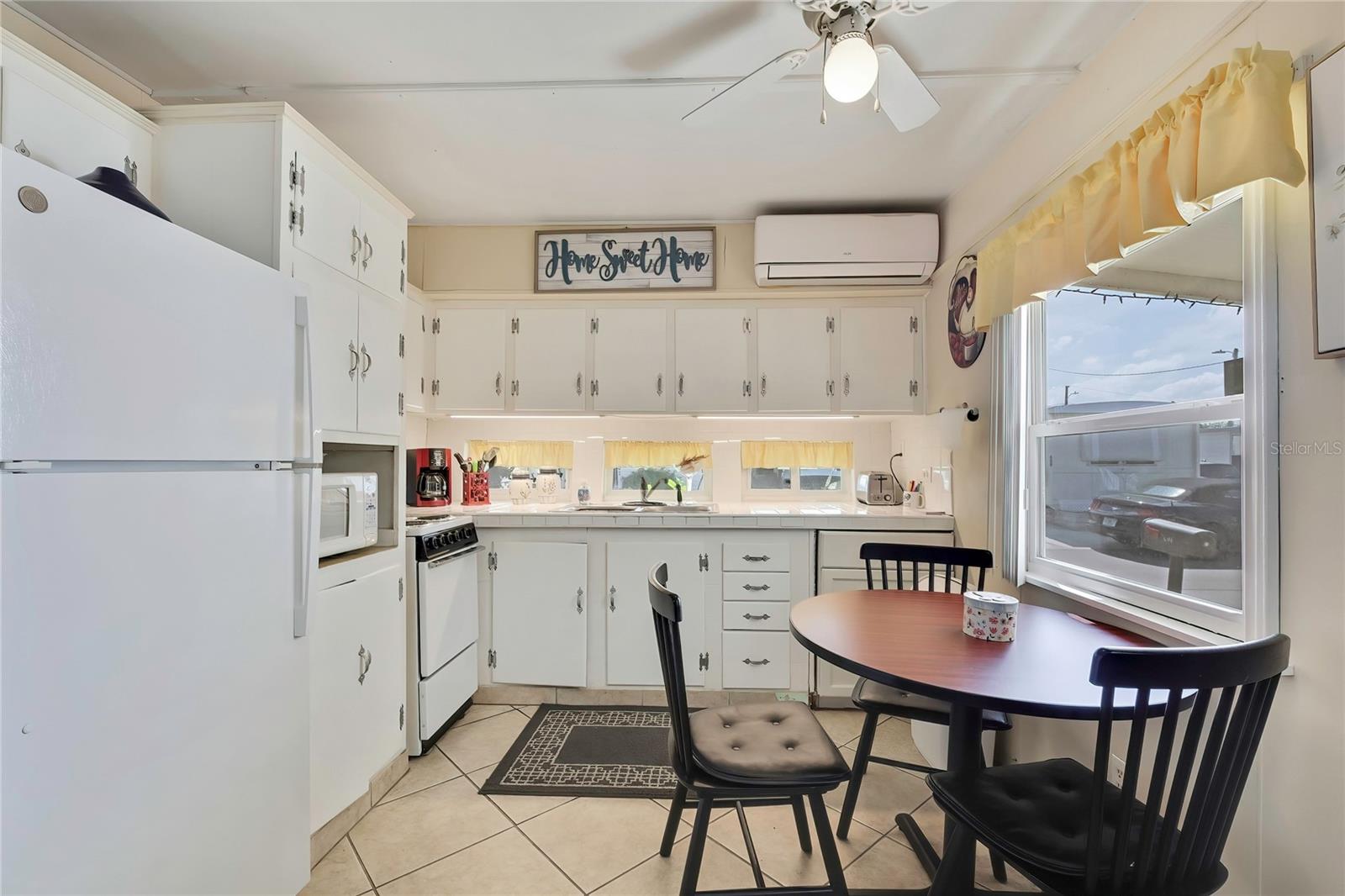 800 32ND AVE S #606, ST PETERSBURG, FL, 33705