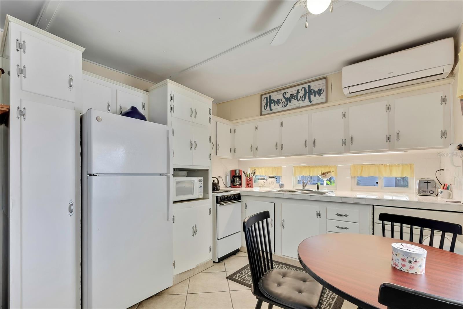 800 32ND AVE S #606, ST PETERSBURG, FL, 33705