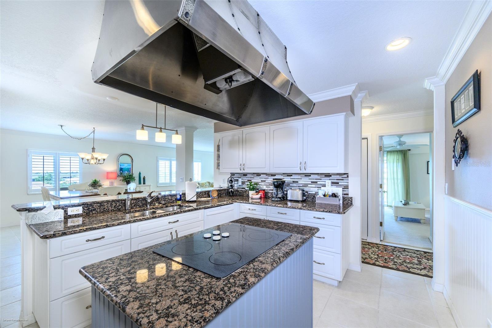 1477 PARK BEACH CIR #33, PUNTA GORDA, FL, 33950