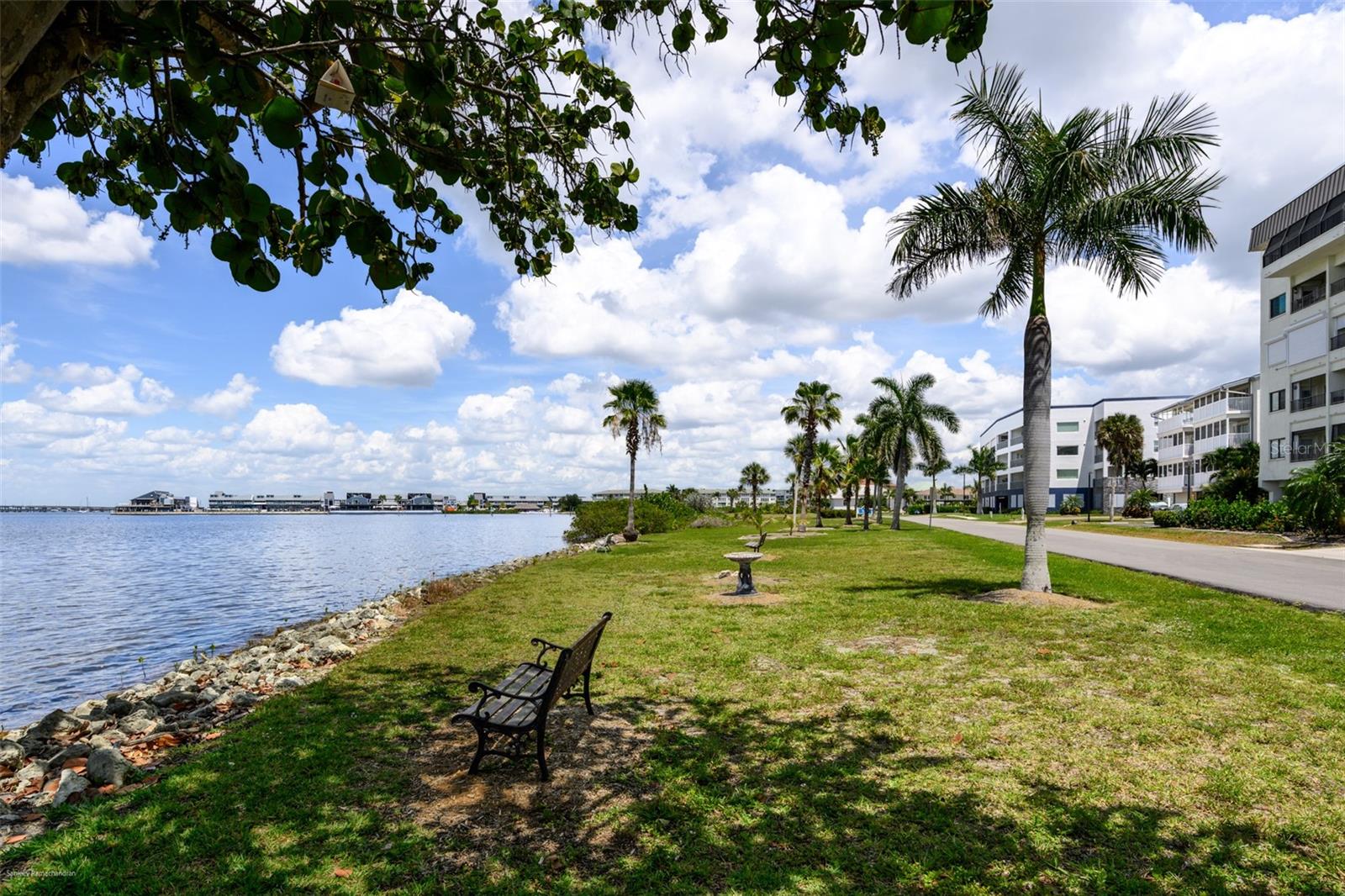 1477 PARK BEACH CIR #33, PUNTA GORDA, FL, 33950