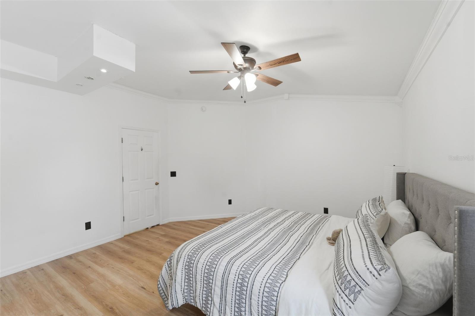2482 E TIPTON DR, DELTONA, FL, 32738