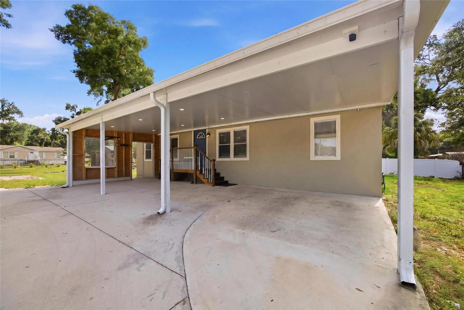 11821 GROVEWOOD AVE, THONOTOSASSA, FL, 33592