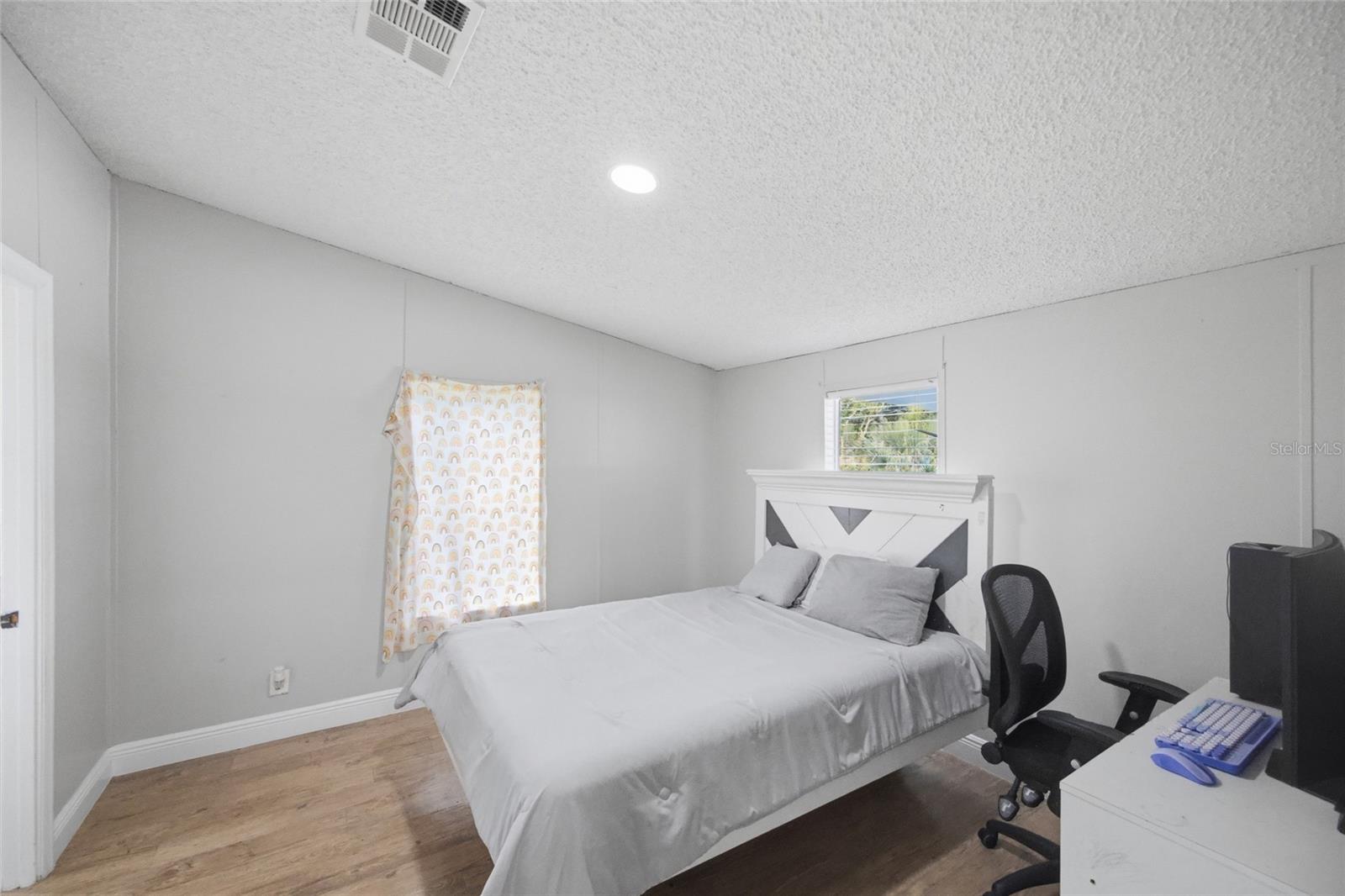 11821 GROVEWOOD AVE, THONOTOSASSA, FL, 33592