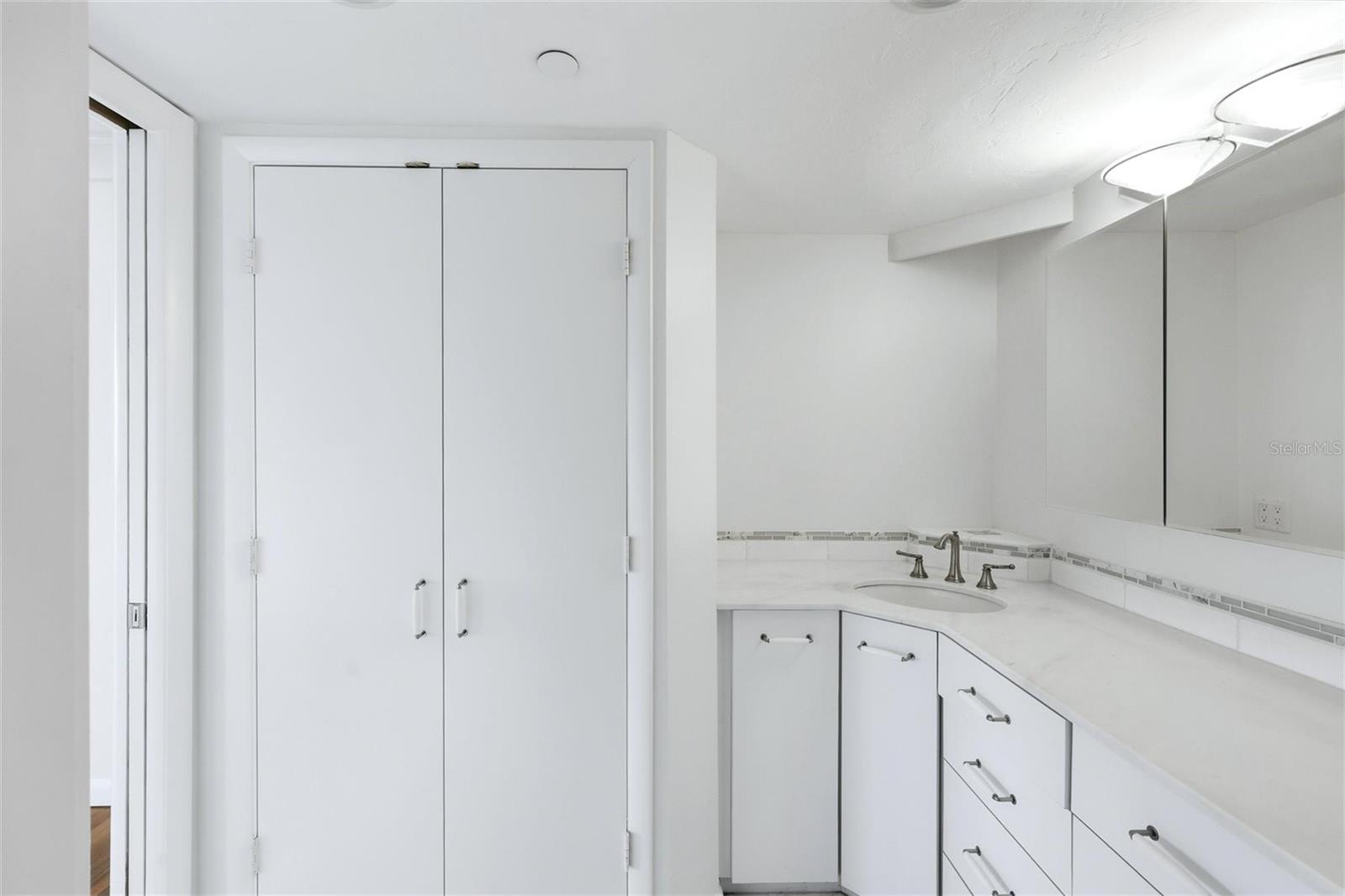 770 S PALM AVE #1501, SARASOTA, FL, 34236