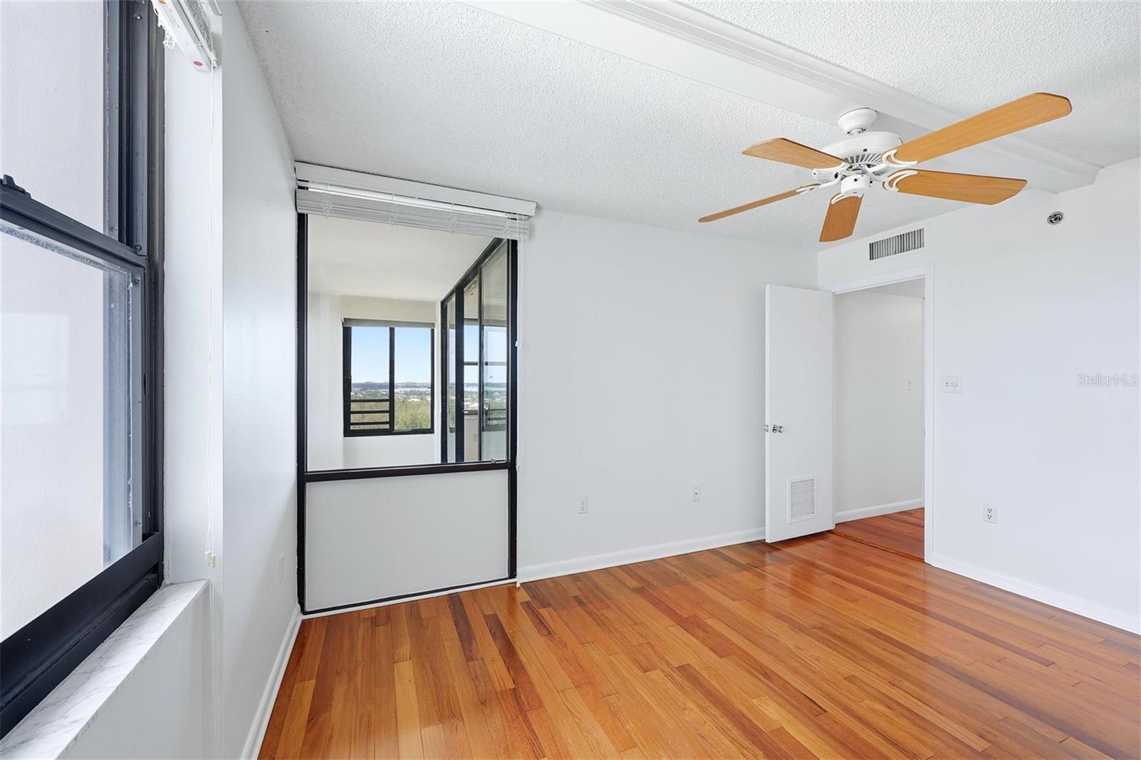 770 S PALM AVE #1501, SARASOTA, FL, 34236