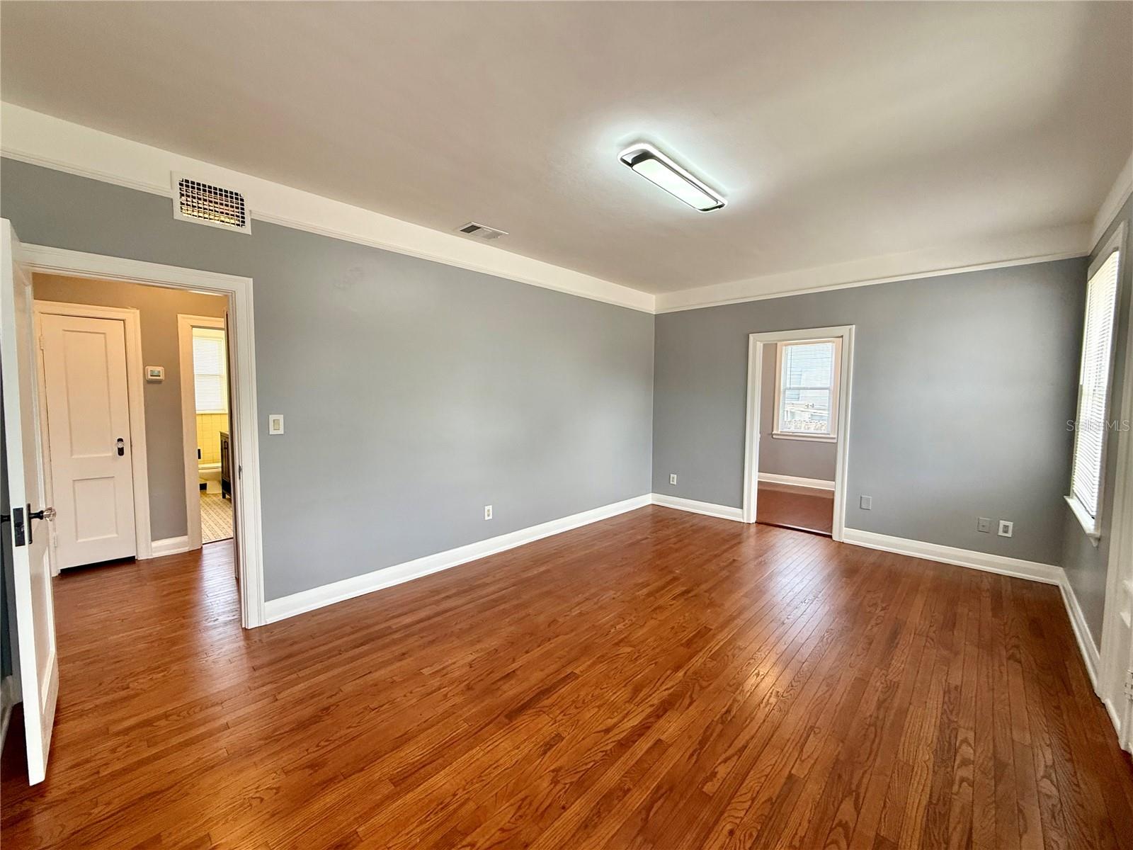 2323 W NORTH B ST, TAMPA, FL, 33609