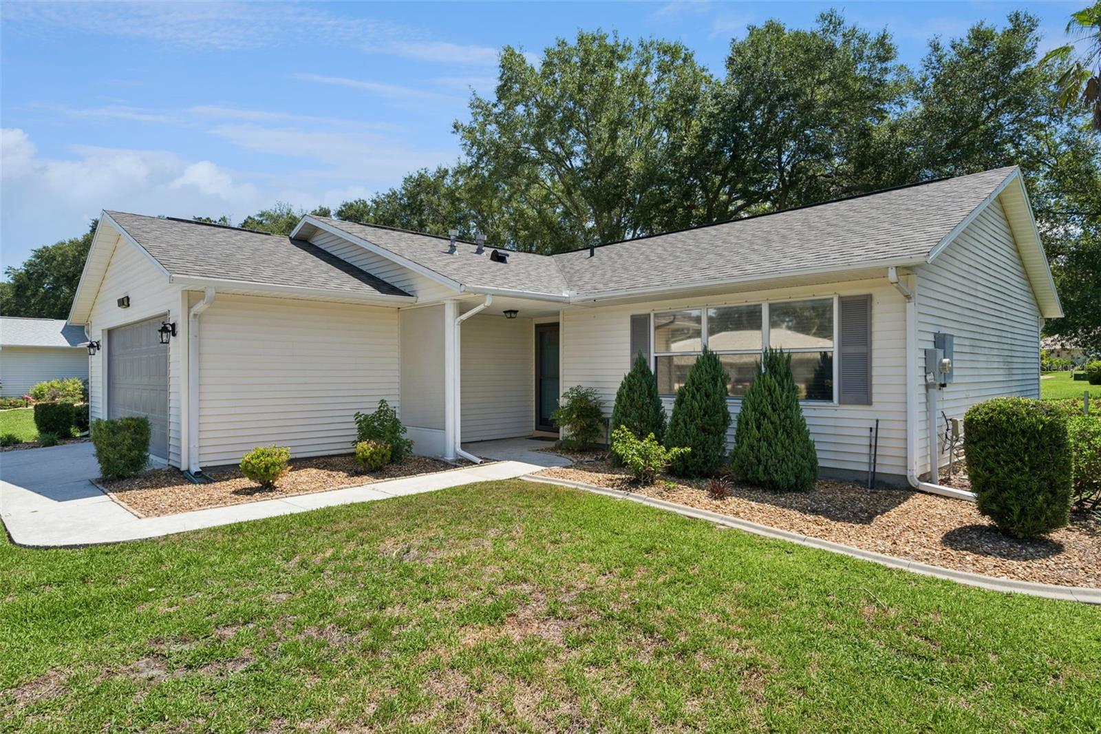 27211 RACQUET CIR, LEESBURG, FL, 34748