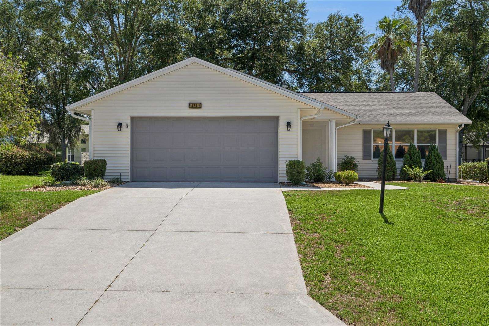 27211 RACQUET CIR, LEESBURG, FL, 34748