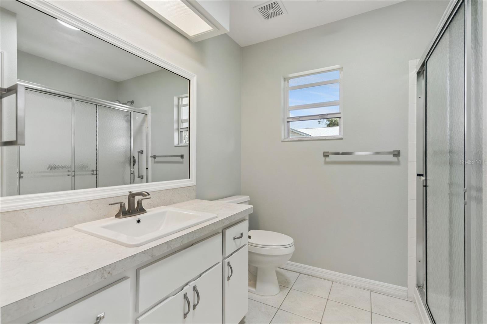 27211 RACQUET CIR, LEESBURG, FL, 34748