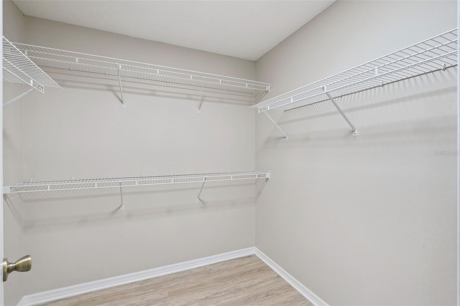 27211 RACQUET CIR, LEESBURG, FL, 34748