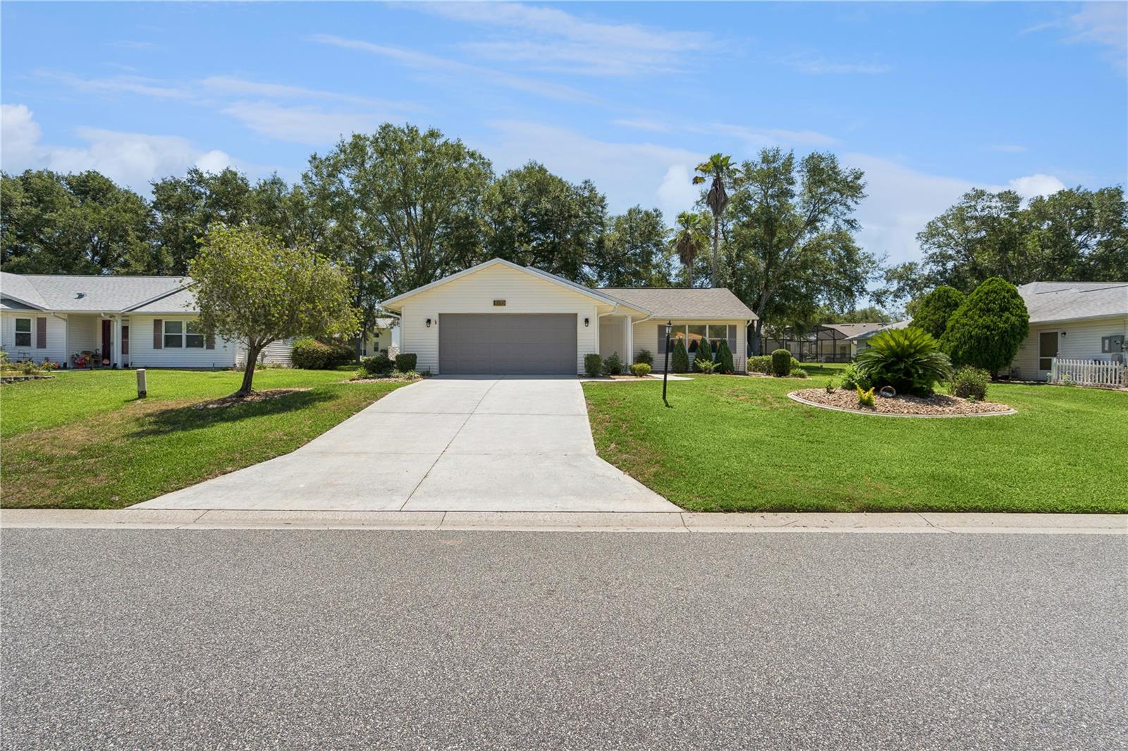27211 RACQUET CIR, LEESBURG, FL, 34748