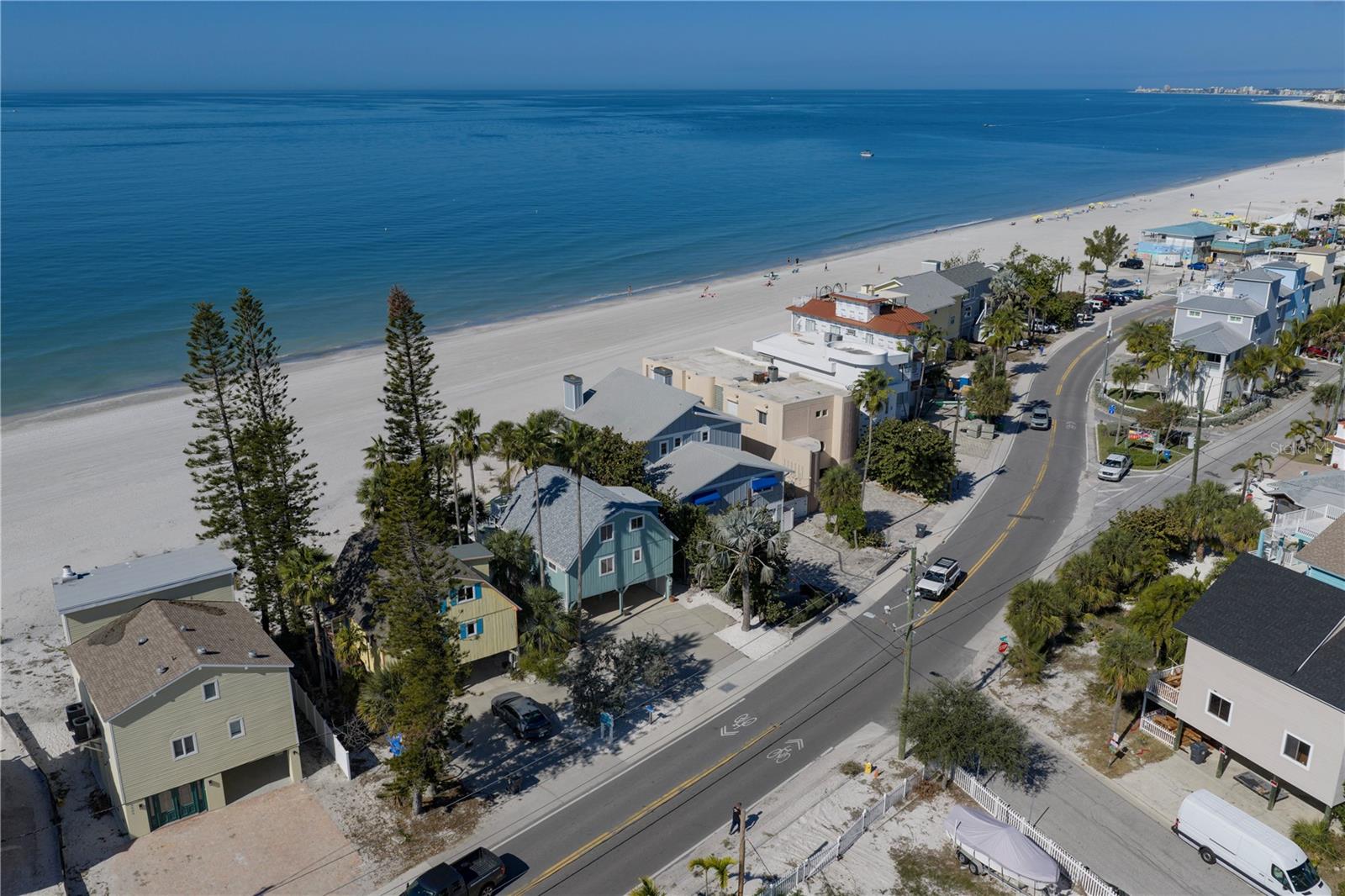 8640 W GULF BLVD, TREASURE ISLAND, FL, 33706