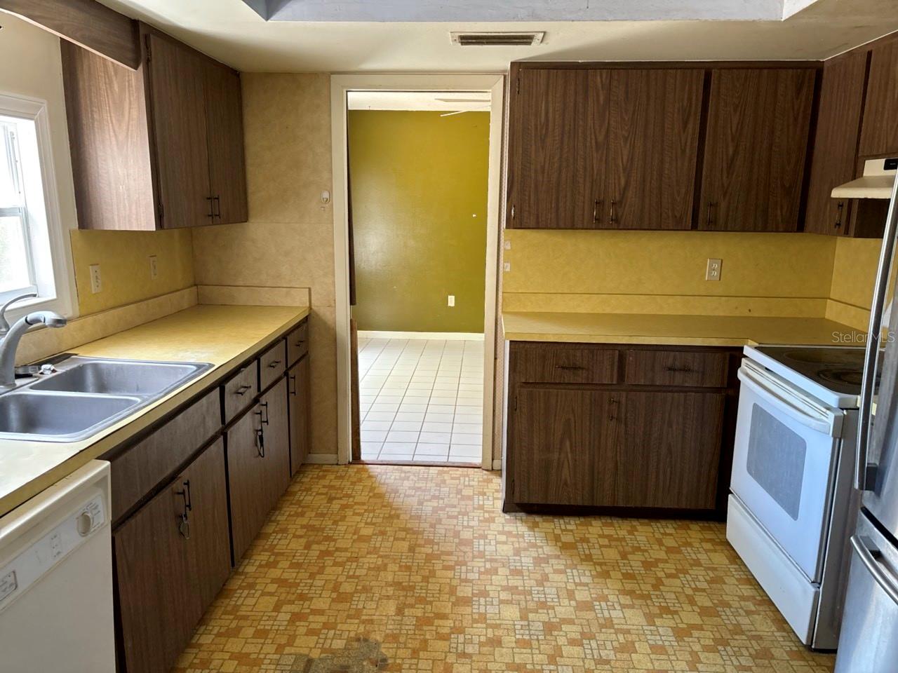 5203 2ND AVENUE DR NW, BRADENTON, FL, 34209