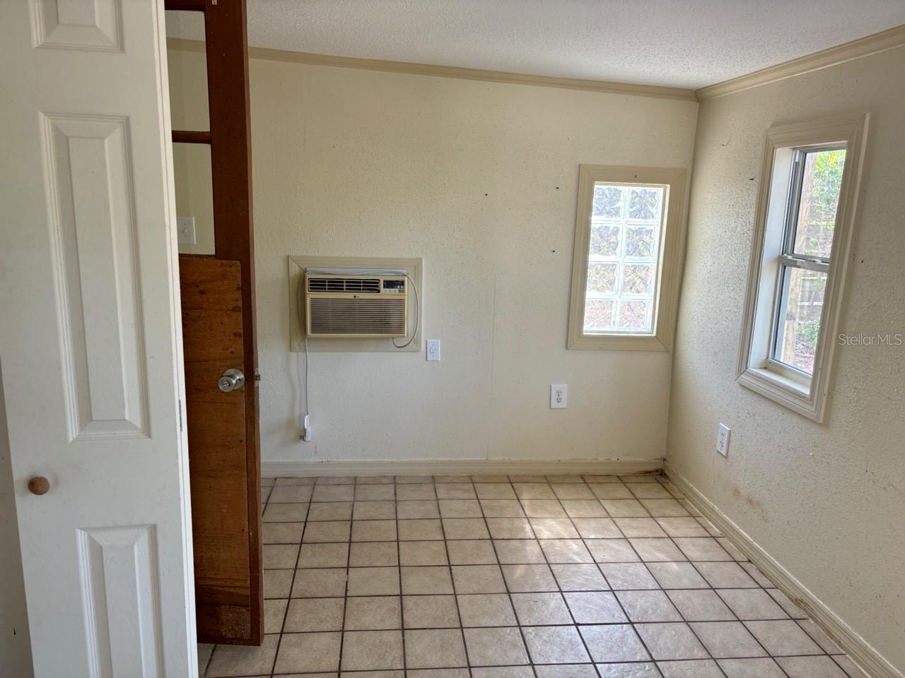 5203 2ND AVENUE DR NW, BRADENTON, FL, 34209