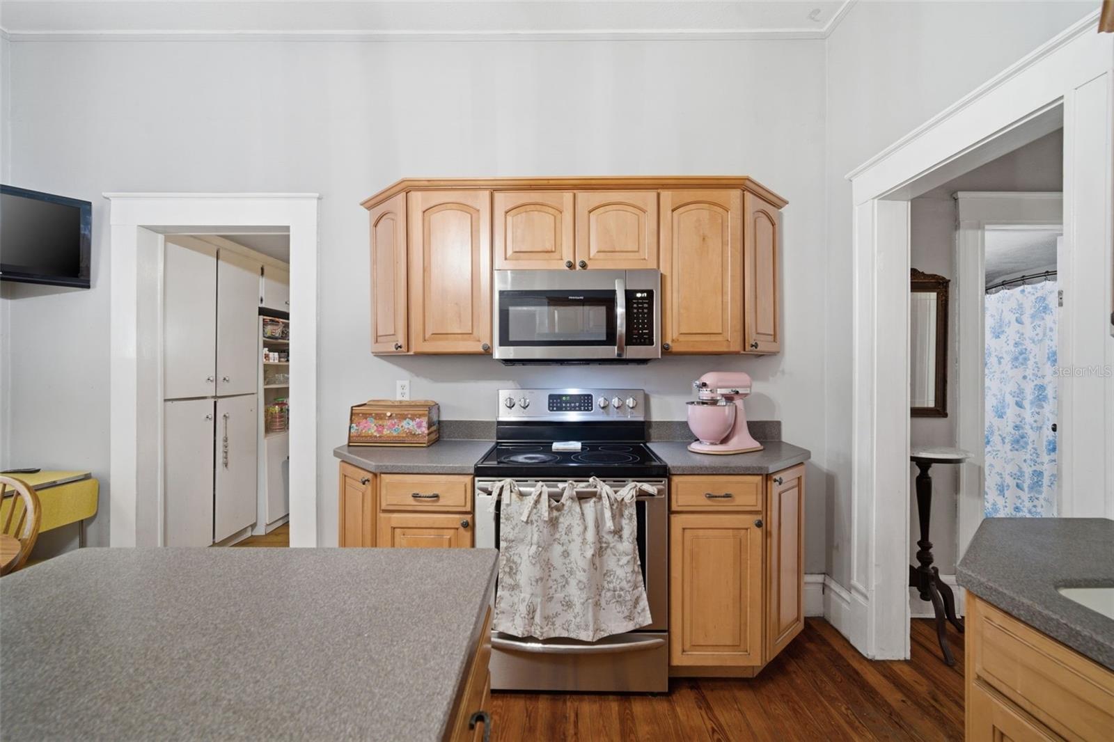 1201 W REYNOLDS ST, PLANT CITY, FL, 33563