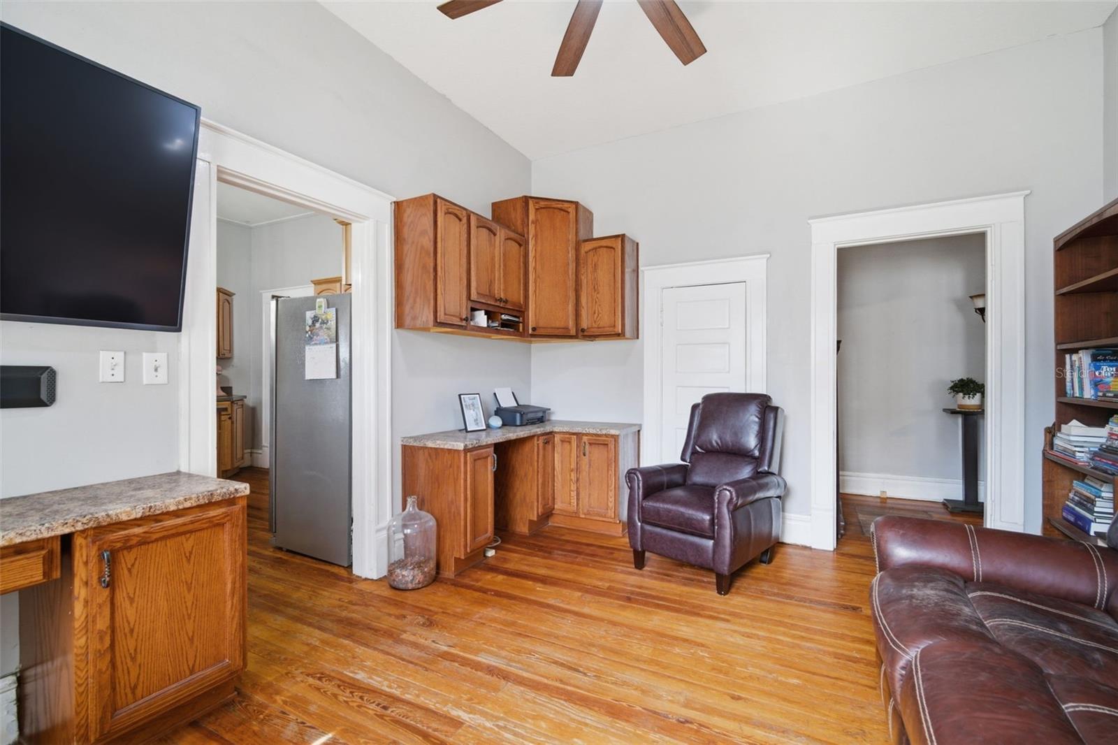 1201 W REYNOLDS ST, PLANT CITY, FL, 33563