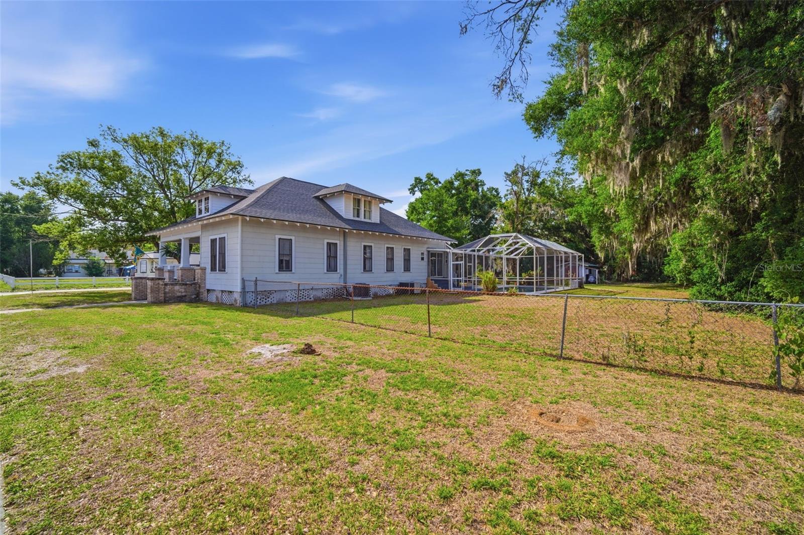 1201 W REYNOLDS ST, PLANT CITY, FL, 33563