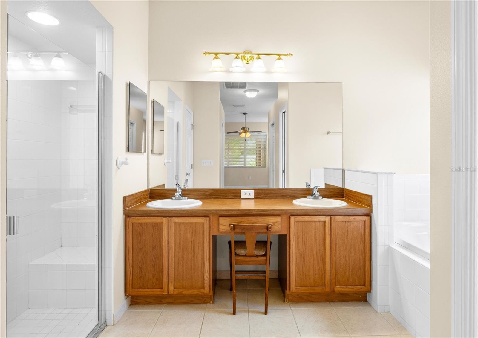 3711 PALMAS LN, SUN CITY CENTER, FL, 33573