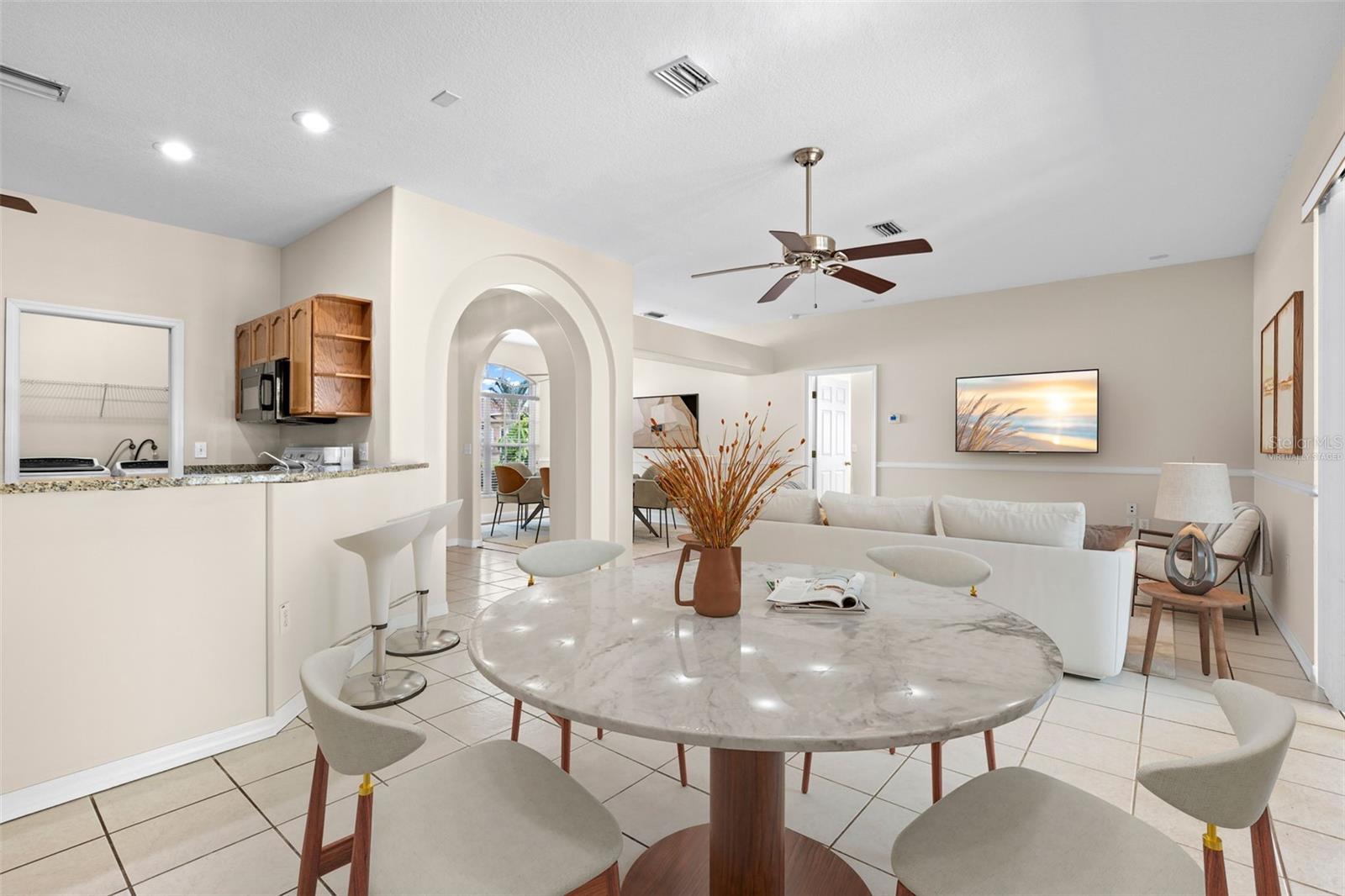 3711 PALMAS LN, SUN CITY CENTER, FL, 33573