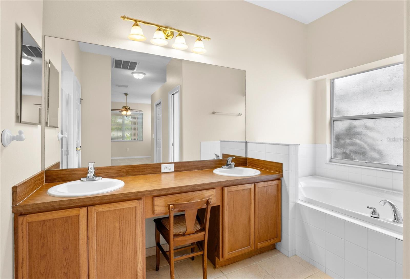 3711 PALMAS LN, SUN CITY CENTER, FL, 33573