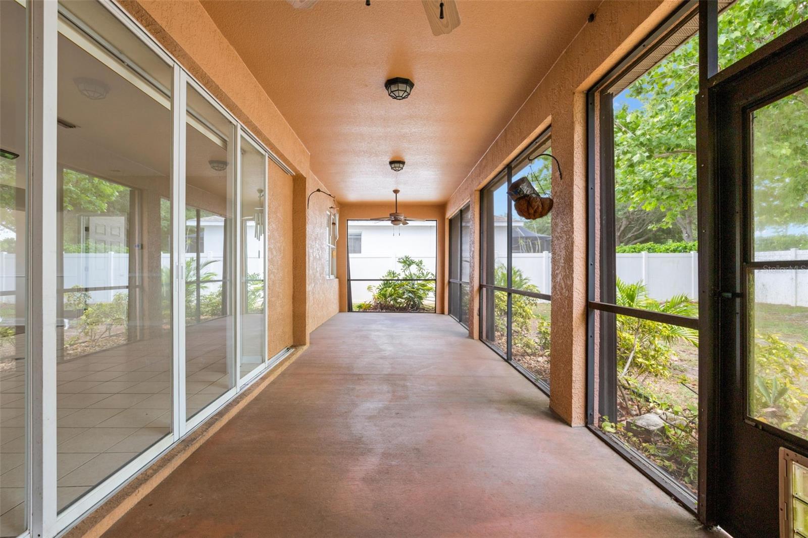 3711 PALMAS LN, SUN CITY CENTER, FL, 33573