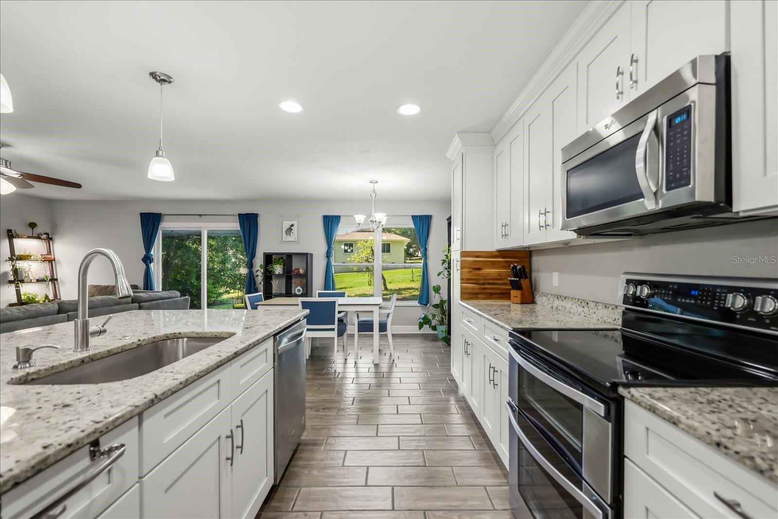 524 E HILLCREST ST, ALTAMONTE SPRINGS, FL, 32701