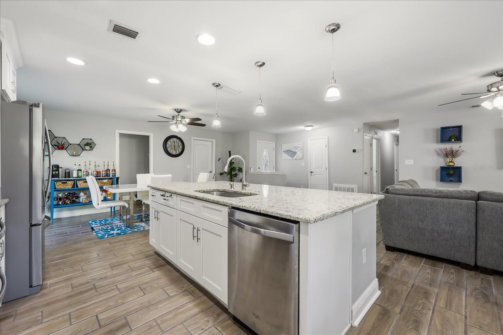 524 E HILLCREST ST, ALTAMONTE SPRINGS, FL, 32701