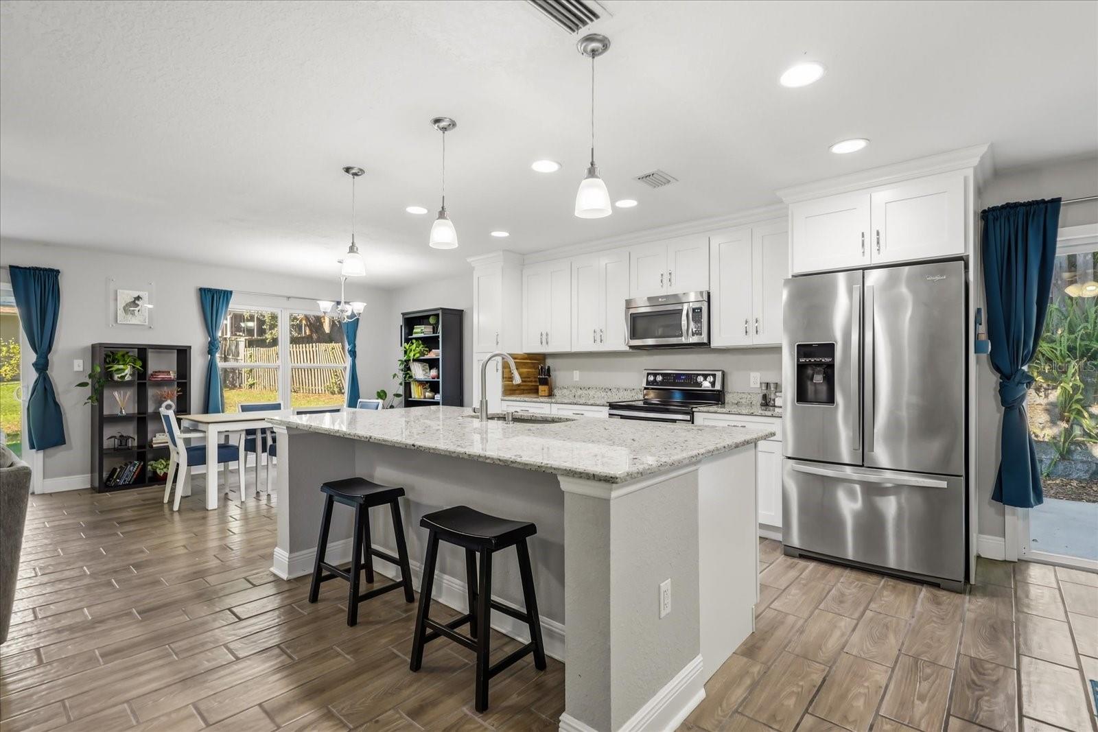 524 E HILLCREST ST, ALTAMONTE SPRINGS, FL, 32701