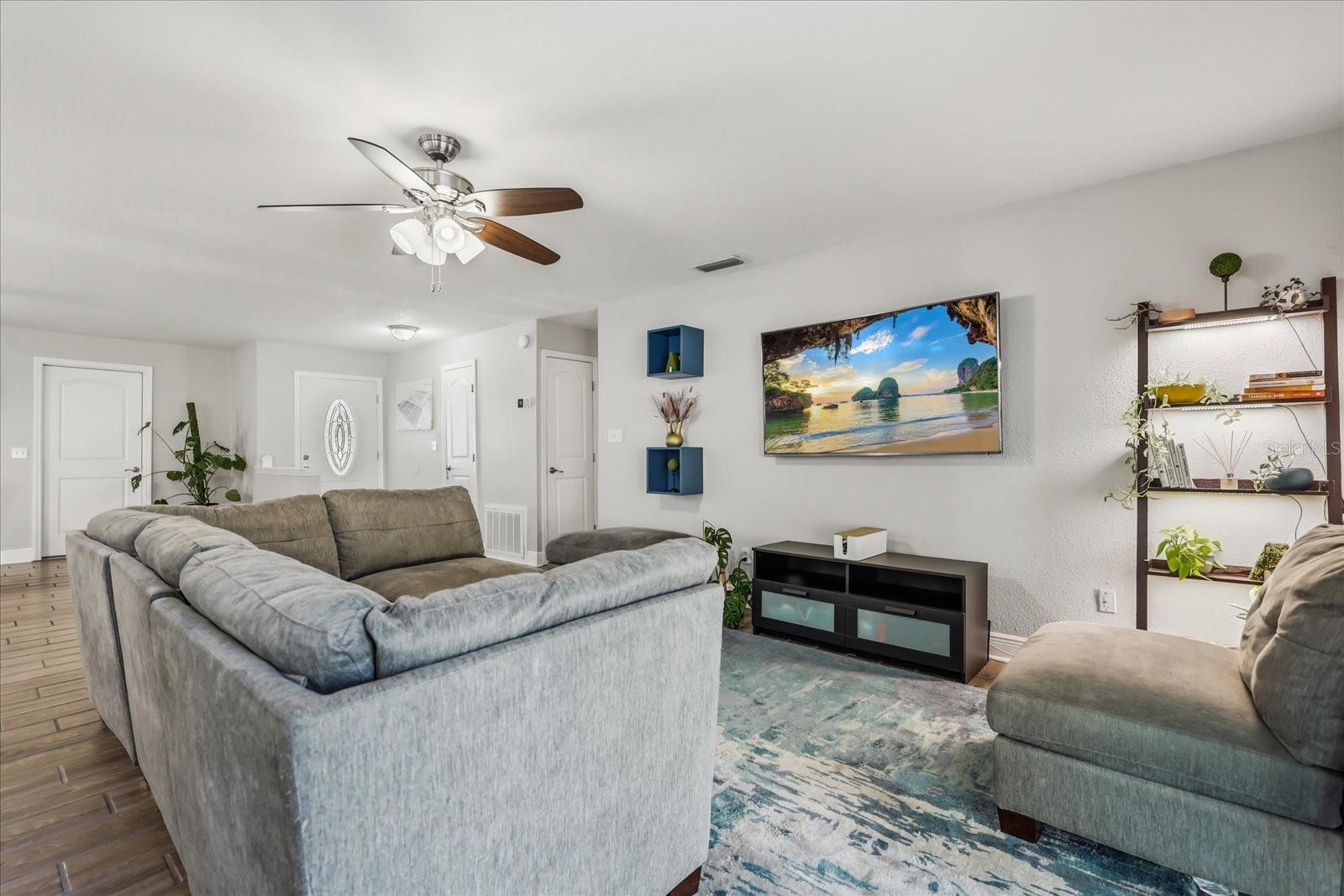 524 E HILLCREST ST, ALTAMONTE SPRINGS, FL, 32701