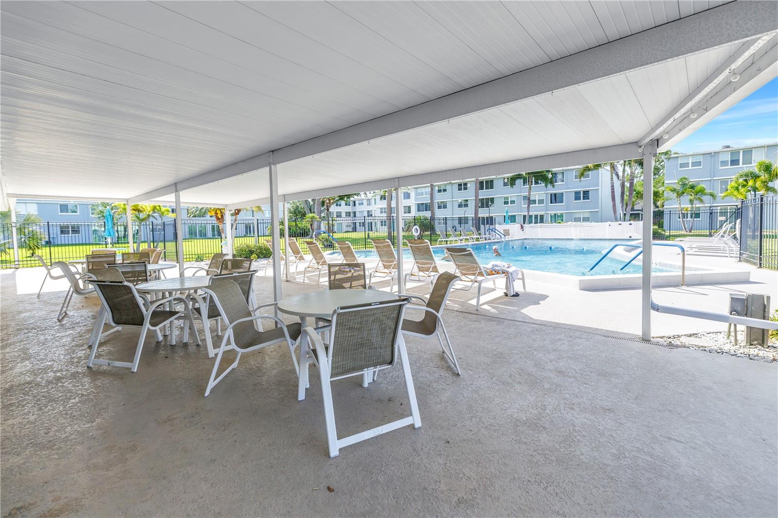 4720 LOCUST ST NE #318, ST PETERSBURG, FL, 33703