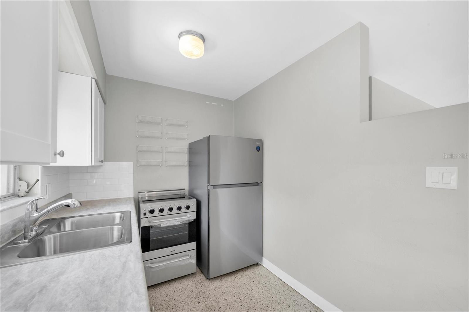 11095 2ND ST E #Unit B, TREASURE ISLAND, FL, 33706