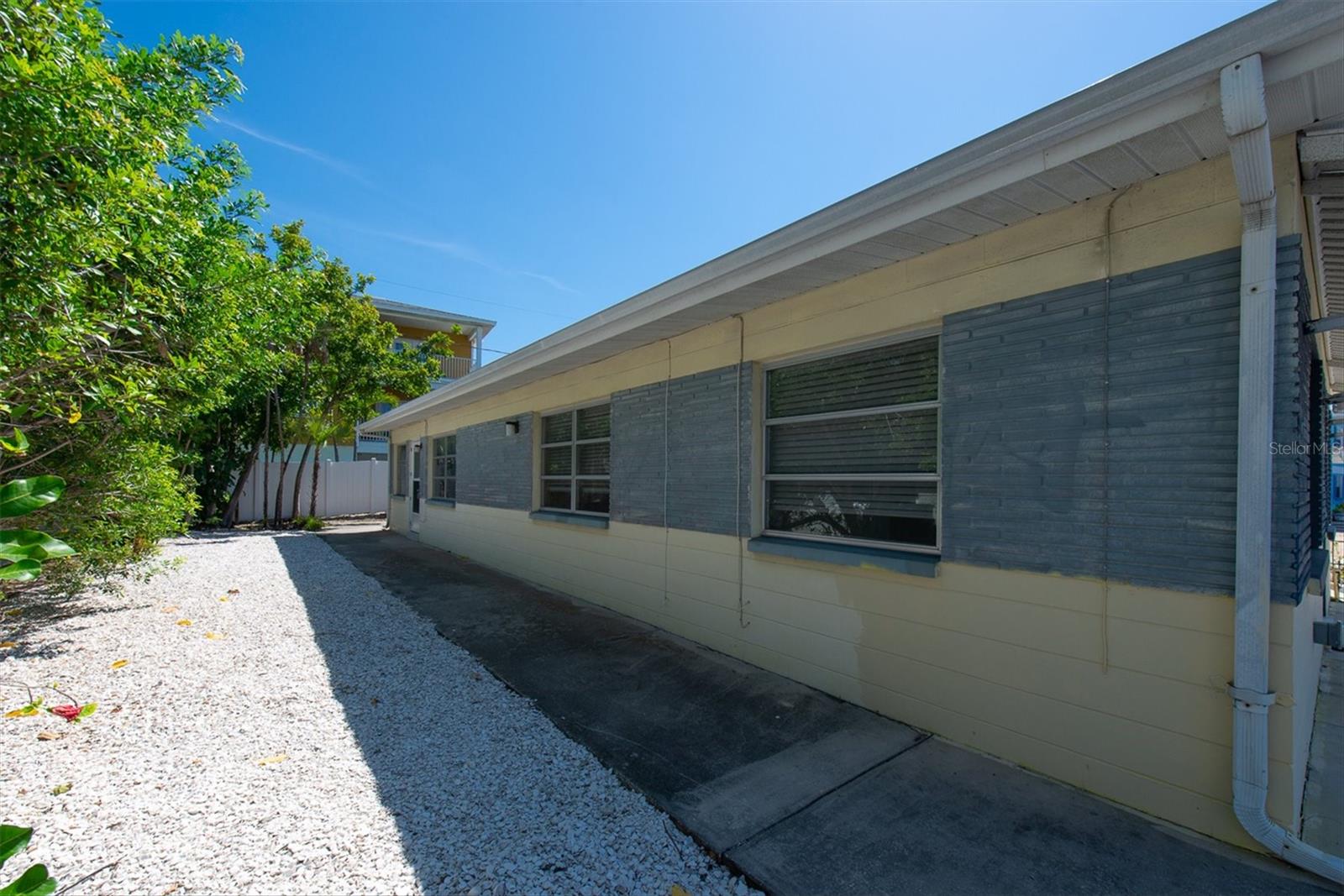 11095 2ND ST E #Unit B, TREASURE ISLAND, FL, 33706