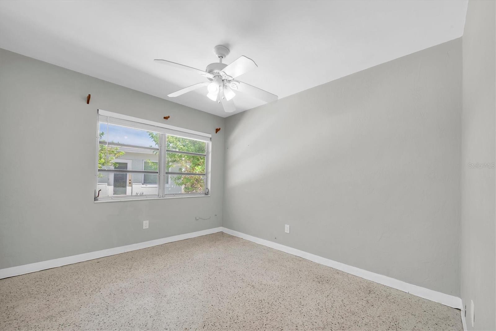 11095 2ND ST E #Unit B, TREASURE ISLAND, FL, 33706