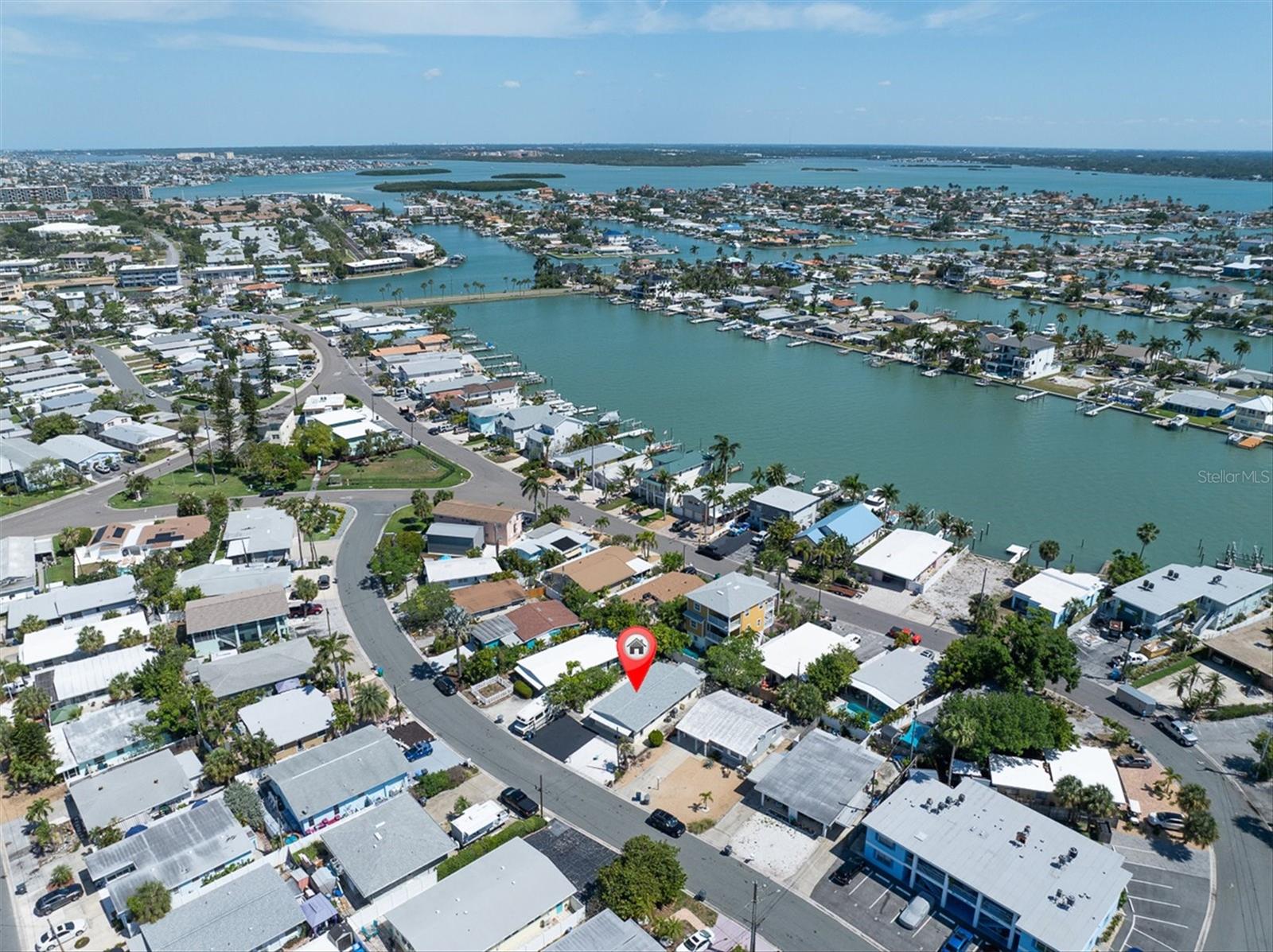 11095 2ND ST E #Unit B, TREASURE ISLAND, FL, 33706