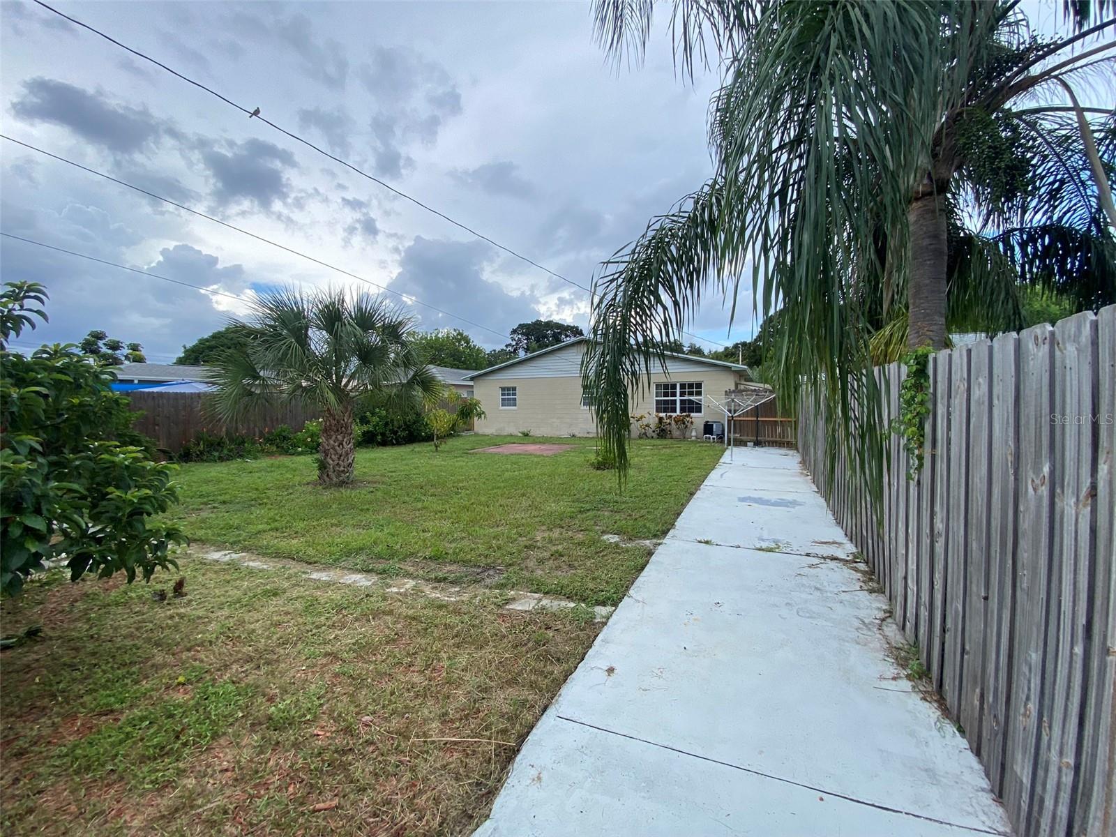 5545 3RD AVE N, ST PETERSBURG, FL, 33710