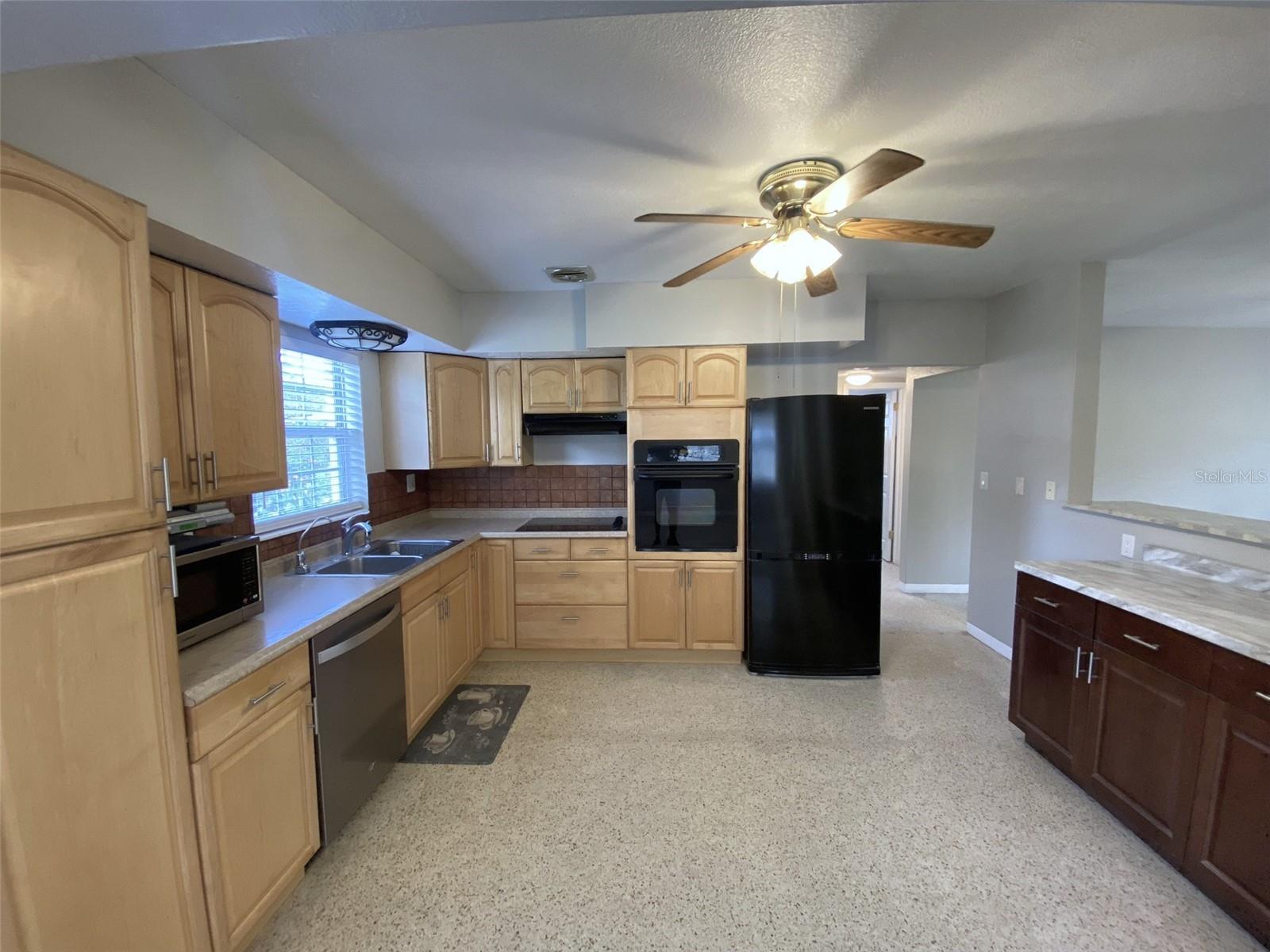 5545 3RD AVE N, ST PETERSBURG, FL, 33710