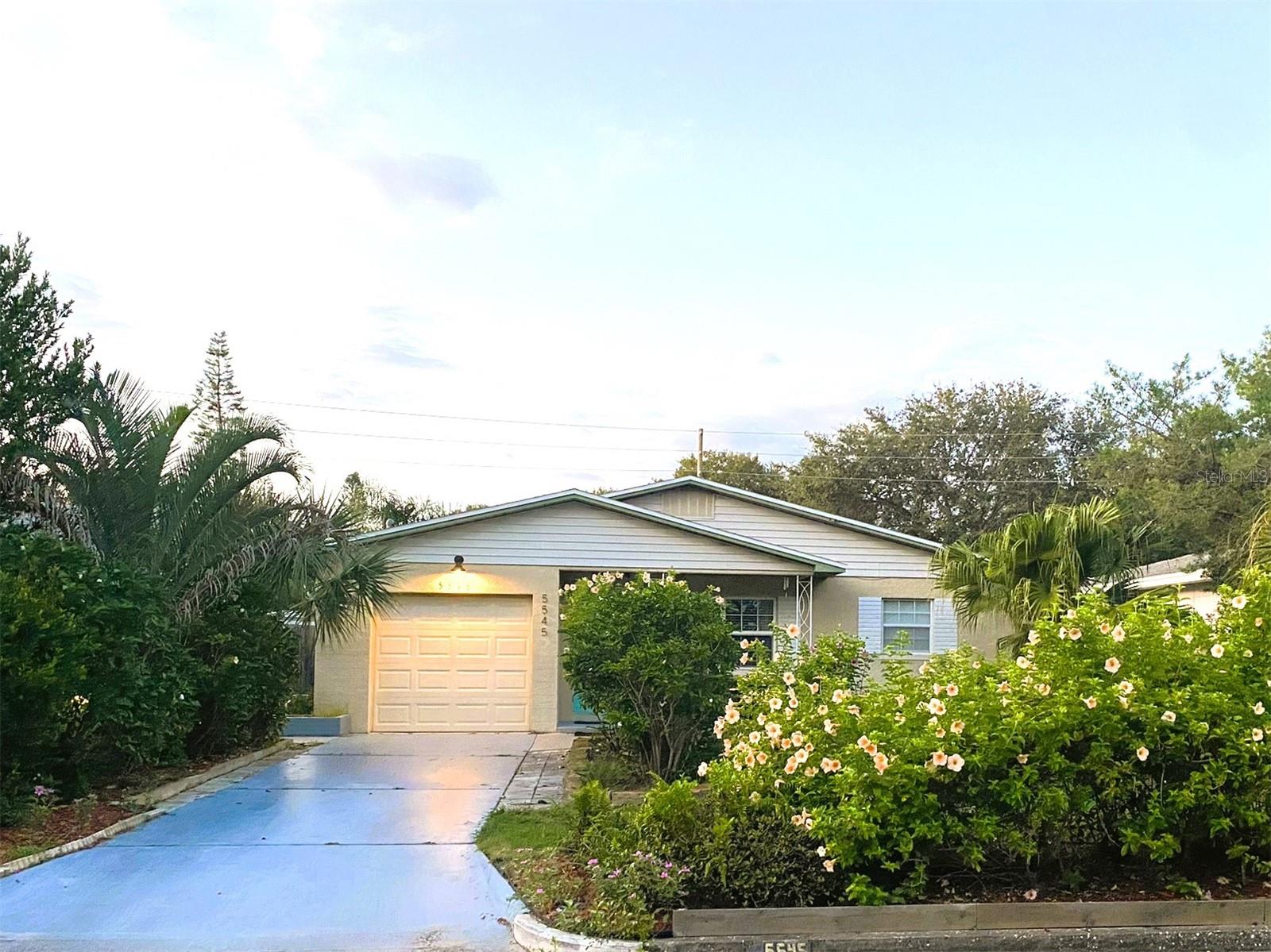 5545 3RD AVE N, ST PETERSBURG, FL, 33710