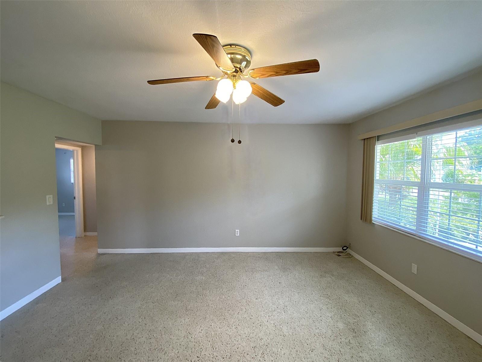 5545 3RD AVE N, ST PETERSBURG, FL, 33710