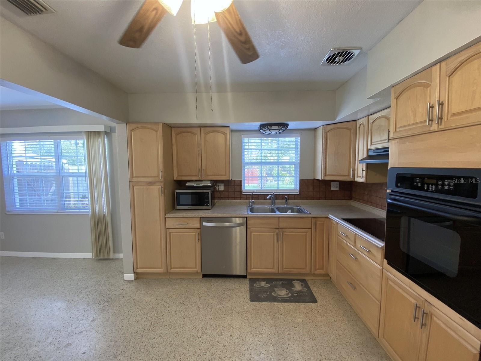 5545 3RD AVE N, ST PETERSBURG, FL, 33710