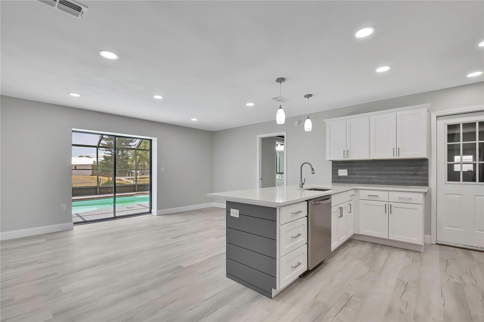 9312 LAKE CHRISTINA LN, PORT RICHEY, FL, 34668