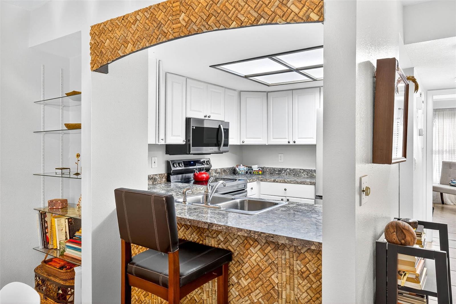 7809 NIAGARA AVE #2105, TAMPA, FL, 33617
