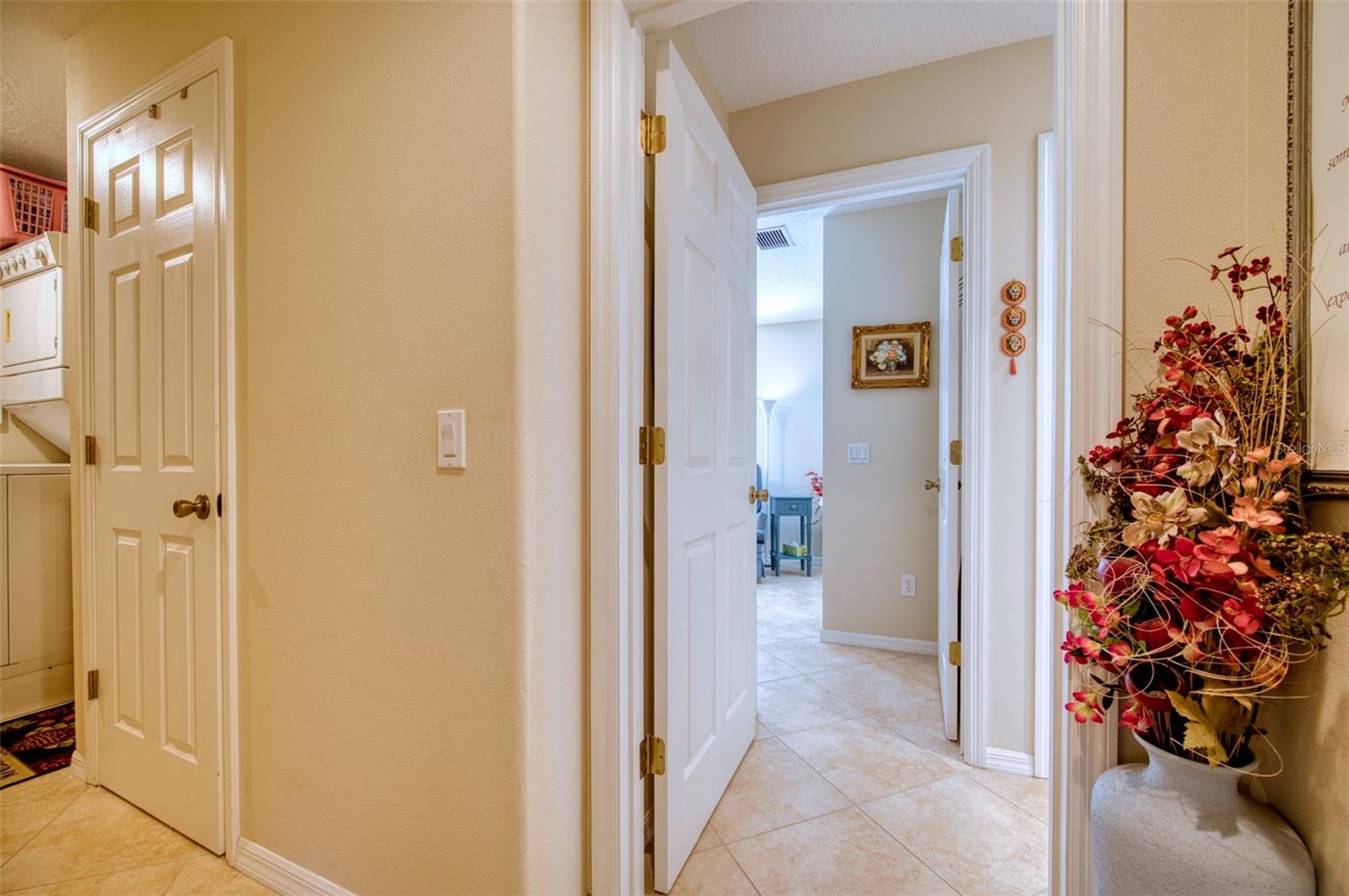 541 FALKLAND RD, VENICE, FL, 34293