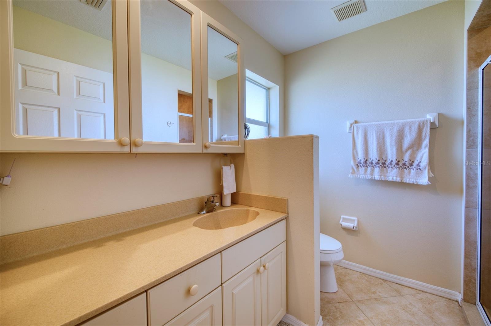 541 FALKLAND RD, VENICE, FL, 34293